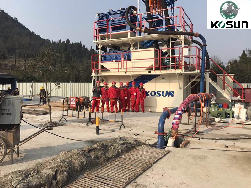 中國重慶觀景口水利水電樞紐項目穿山頂管作業泥水處理現場