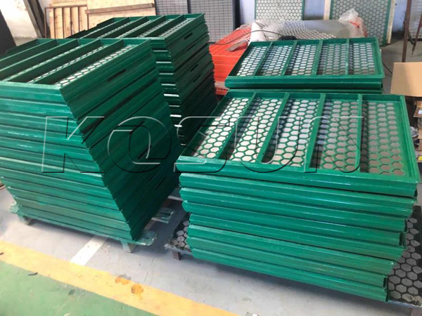 科迅批量API鐵框架篩網發往非洲