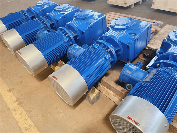 西安科迅(KOSUN)熱浸鋅工藝泥漿攪拌器產品銷往南美